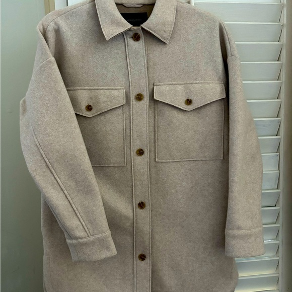 Banana Republic Oversized Cozy Shacket - Picture 4 of 7